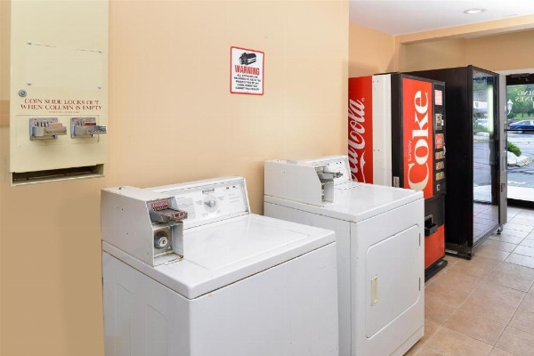 Cheshire Welcome Inn image 11