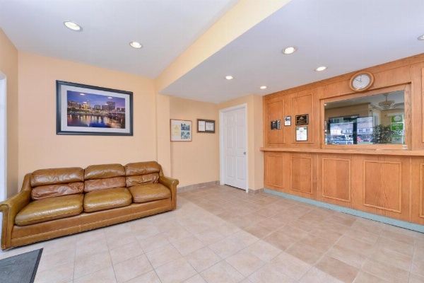 Cheshire Welcome Inn image 13